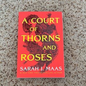 A Court of Thorns and Roses Book